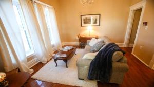 Gallery image of Chessie Room in Huntington
