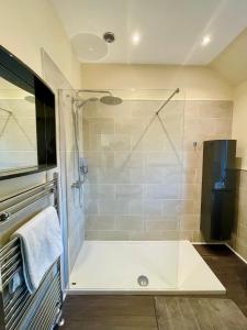Et badeværelse på Loch Morar Private Suite