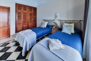 Postel nebo postele na pokoji v ubytování Sea Winds Lanzarote + 31 fotografií