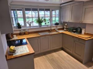 Afbeelding uit fotogalerij van Mill Cottage Overstrand in Overstrand +12 foto's