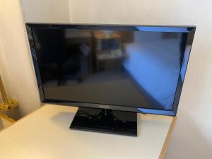 TV in/ali zabaviščno središče v nastanitvi Smile Hotel Tokyo Nishikasai