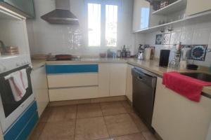Küche/Küchenzeile in der Unterkunft ESPAGNE, MANILVA, ANDALOUSIE , PENTHOUSE VUE MER 7 PERSONNES