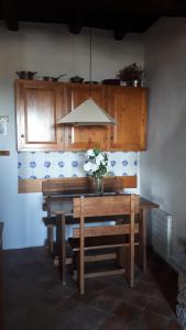 A kitchen or kitchenette at Residenza Monastero de' Medici