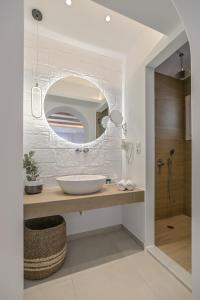 Sea & Olives Suites Hotel and Villas的一间浴室