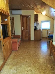 Kuchyň nebo kuchyňský kout v ubytování Apartman Mercédesz II.