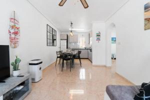 Telewizja i/lub zestaw kina domowego w obiekcie Villa-Capricho Playa - Zeus