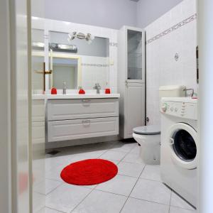 Gallery image of Family Apartment Vinja - privat garden - whirlpool in Poreč