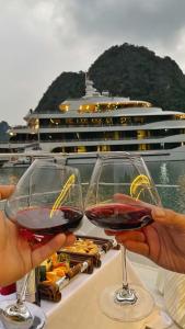 Gallery image of Scarlet Pearl Cruises in Ha Long