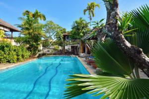 Bazén v ubytování Bebek Cottages Sanur nebo v jeho okolí