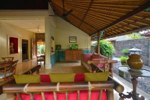 Posezení v ubytování Bebek Cottages Sanur