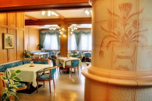 Restaurace v ubytování Albergo Miramonti