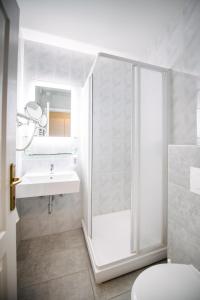 Kúpeľňa v ubytovaní Lux Panzió