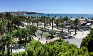 Gallery image of SALOU : SPACIEUX APPARTEMENT 100 M2 vue sur mer in Salou