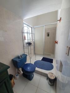 Un baño de La mejor ubicación. A unas cuadras del centro