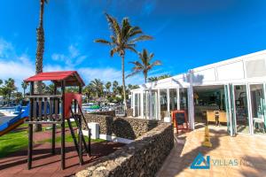 The swimming pool at or close to Las Brisas 112 - LH1033 By Villas Now Ltd
