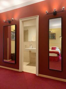 Koupelna v ubytování Small Luxury Palace Residence