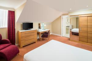 Postel nebo postele na pokoji v ubytování Crowne Plaza Chester by IHG + 37 fotografií