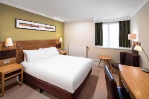 Postel nebo postele na pokoji v ubytování Crowne Plaza Chester by IHG