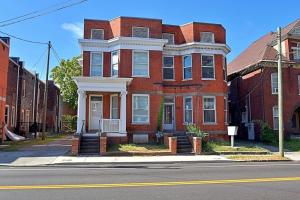 Gallery image of Historic 1900s Townhome with a Modern Flair in Knoxville