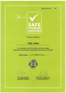 a green certificate with aire tourism certified logo on it at Villa Koket in Glacis