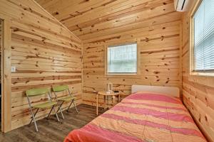 Gallery image of Cozy Bidwell Cabin with Deck Trail and Creek Access! 