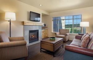 A seating area at WorldMark Running Y