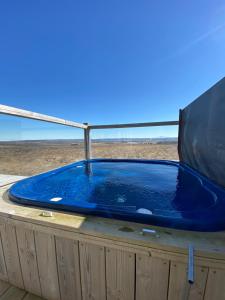 Φωτογραφία από το άλμπουμ του Blue View Cabin 7A With private hot tub σε Reykholt