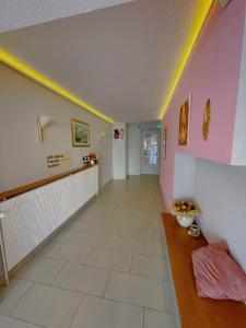 Fotografie z fotogalerie ubytování Hotel Le Ronchamp v destinaci Ronchamp