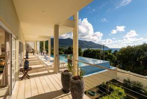 Gallery image of Villa Panoramic Seaview in Glacis