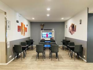 Hotel Perugino tesisinde bir restoran veya yemek mekanı