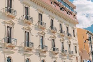 Budova, v ktorej sa hotel nachádza