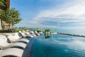 Bazén v ubytování Holiday Inn Resort Vana Nava Hua Hin, an IHG Hotel nebo v jeho okolí