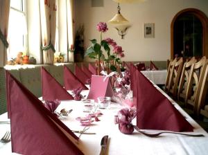 Restaurace v ubytování Gasthof zum See