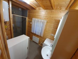 Kúpeľňa v ubytovaní Domek Gucio