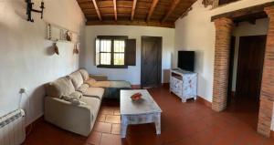 A seating area at El Pueblo de Leo