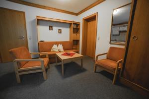 Istumisnurk majutusasutuses Hotel Landhaus Neumayr