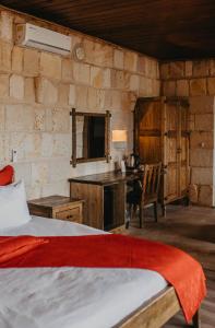 A television and/or entertainment centre at Prime Cappadocia Suites