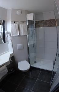 Ett badrum på Cit'Hotel Hotel Prime - A709