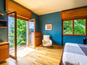 A bed or beds in a room at Villa Bice by Interhome