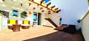 Area soggiorno di SCRUSCIU HOME