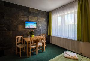 Imagen de la galería de Babi Guesthouse - Babi Vendégház, en Balatonfüred