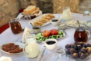 Gallery image of Kubeja Guest House in Gjirokastër