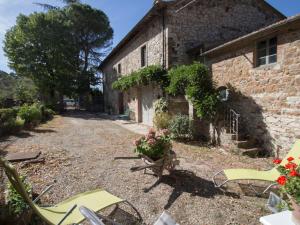 A garden outside Holiday Home La Terrazza by Interhome
