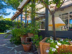 Vonkajšia záhrada v ubytovaní Villa La Casa Vivente by Interhome