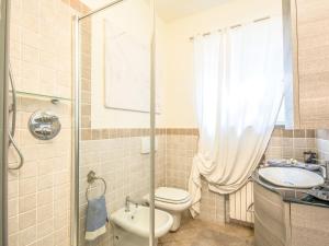 Kúpeľňa v ubytovaní Villa La Casa Vivente by Interhome