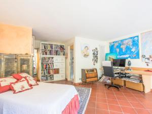 Posteľ alebo postele v izbe v ubytovaní Villa La Casa Vivente by Interhome