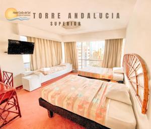 Cama ou camas em um quarto em Hotel Costa del Sol