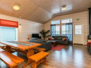 Гостиная зона в Holiday Home Hallan karhu b- paritalo by Interhome