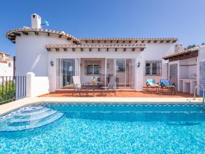 Bazén v ubytovaní Holiday Home Villa Jana by Interhome alebo v jeho blízkosti