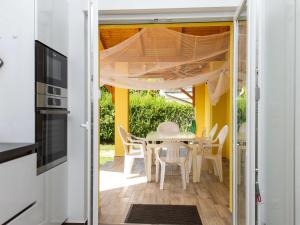 A kitchen or kitchenette at Holiday Home Francois by Interhome